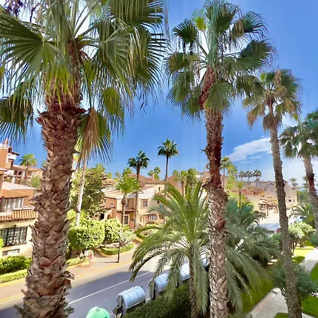 Palm Valley Апартаменты Торевьиа
